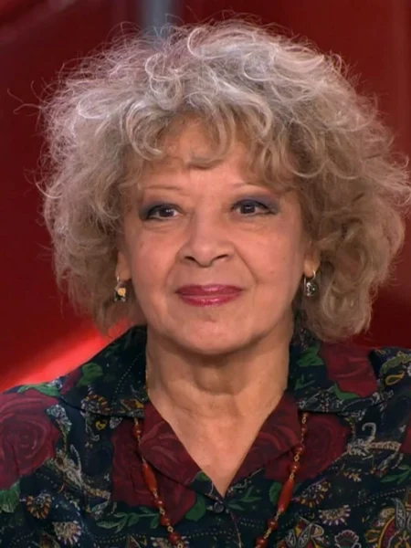 Единственный брак, 4 детей и трагедия: как сложились судьбы 7 знаменитых актёров с необычной внешностью