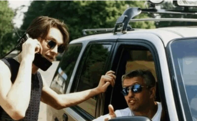 «Ты что, совсем дурак?»: как звезда 90-х Влад Сташевский променял сцену на металлолом и нашел сына спустя 20 лет