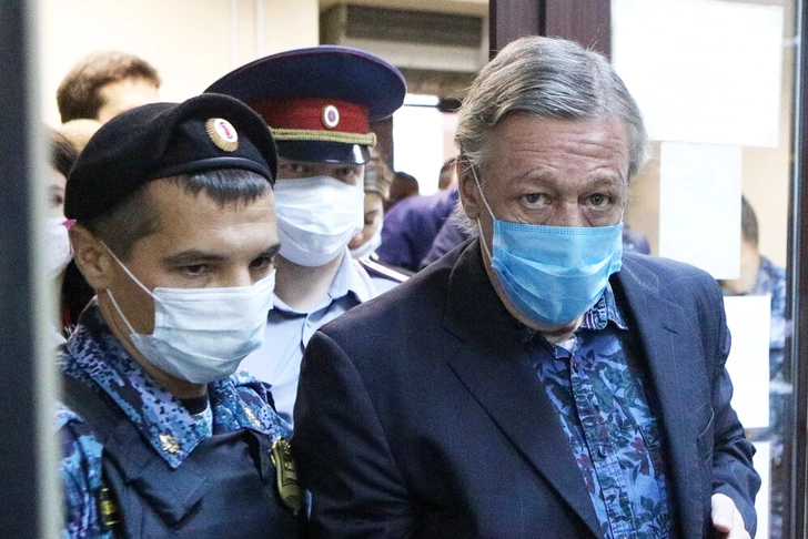 Арест бывшего мужа поставил финансовое благополучие актрисы под вопрос