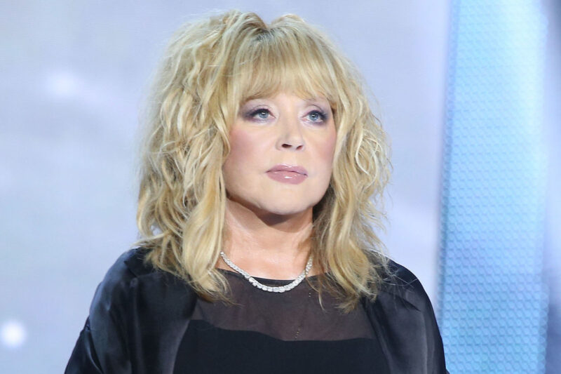 Алла Пугачева.