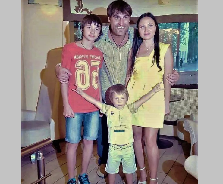 Единственный брак, 4 детей и трагедия: как сложились судьбы 7 знаменитых актёров с необычной внешностью