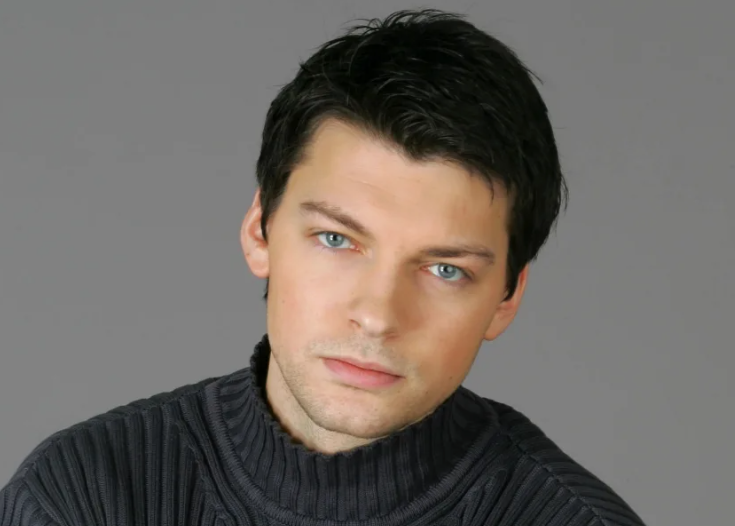 «Он не смог ее забыть»: 56-летний актер спустя 25 лет счастлив в браке с Ольгой, но не забывает бывшую жену