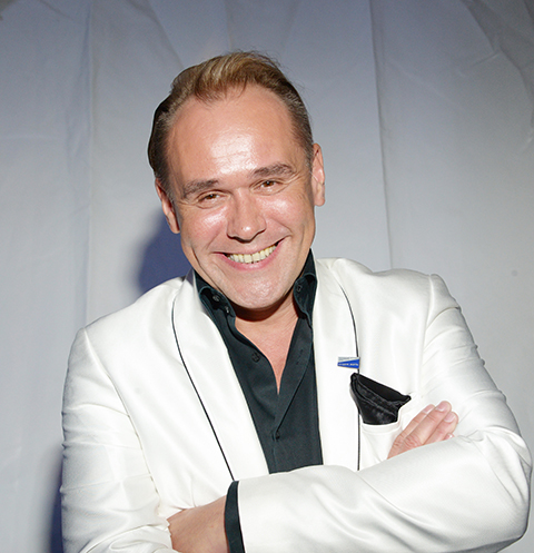 Максим Аверин | www.starhit.ru