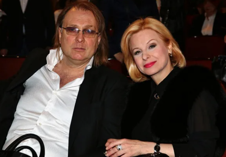 Расставание спустя 25 лет: как сложилась жизнь телеведущей Валентины Пимановой после развода с известным журналистом?