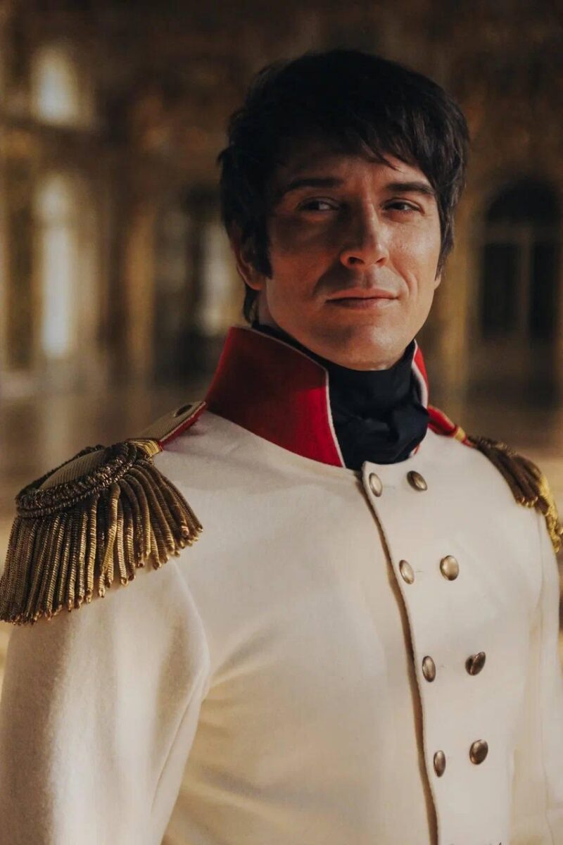 «Спасибо, что не Прилучный»: в Сети разгорелись споры вокруг выбора Станислава Бондаренко на роль Болконского