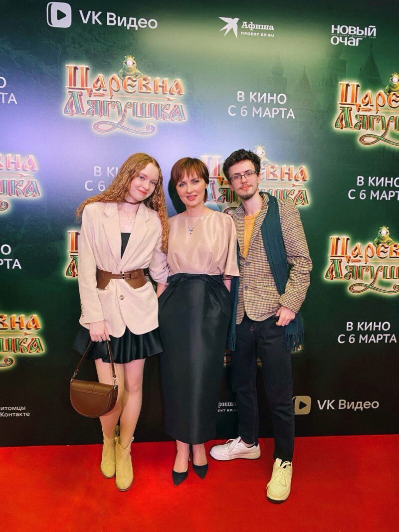 Ад отчима, рак и суды с экс-супругом: испытания Елены Ксенофонтовой