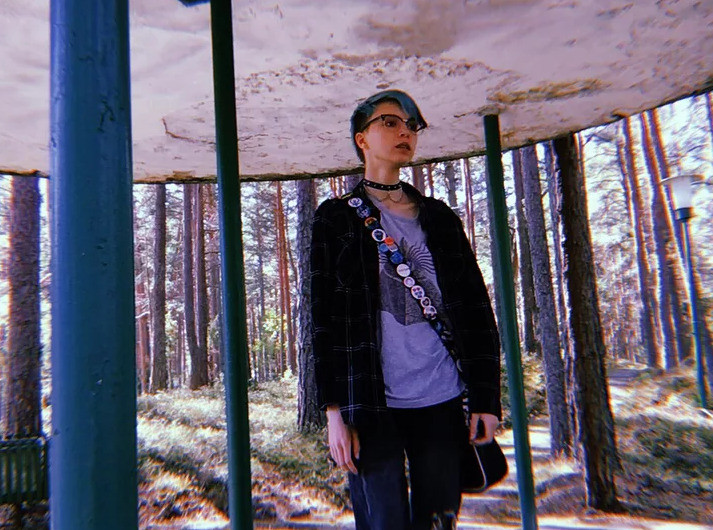 Повзрослев, художница стала называть себя Аэм Тиллмари