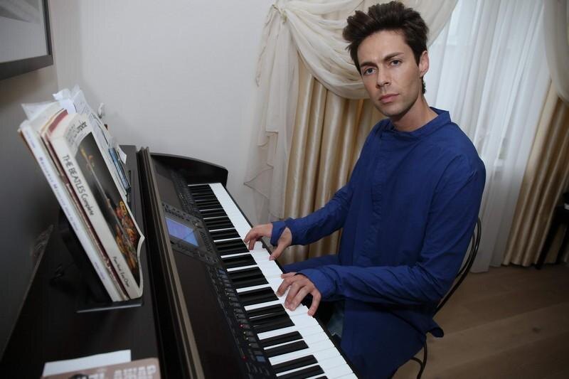 «Не для него бесконечные компромиссы»: как 47-летний Марк Тишман обрёл роскошное гнездышко на Патриарших прудах