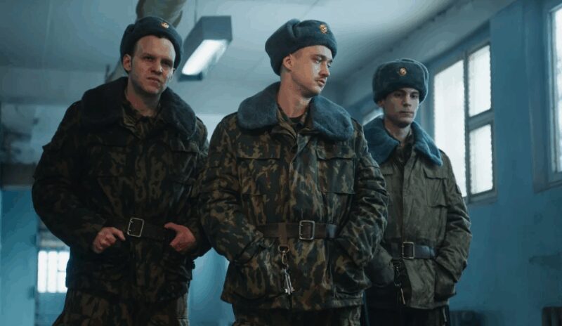 «Всего 145 миллионов»: как ограбление инкассаторов и золотые «Жигули» изменили судьбы героев в сериалах о лихих 90-х