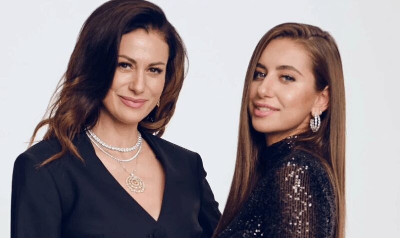 «Обошла маму по популярности»: как выглядит 16-летняя дочь Юлии Пересильд и других звездных родителей