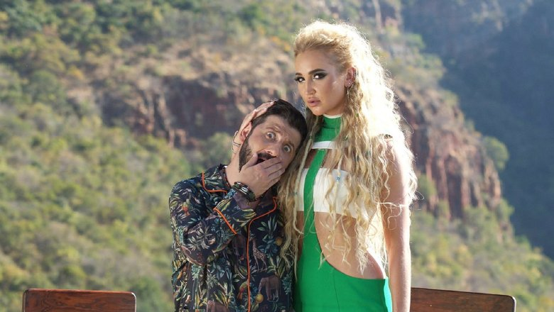 «Он не смог заставить смеяться свою семью»: почему после 18 лет брака распался брак 46-летнего Михаила Галустяна