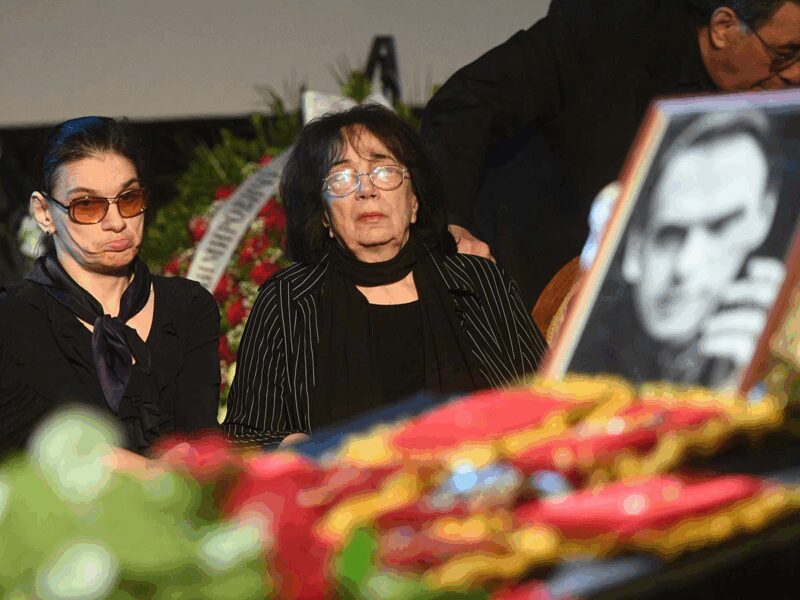 Гитана Леонтенко с дочерью Марией: вдова Алексея Баталова, переживающая последствия мошенничества.