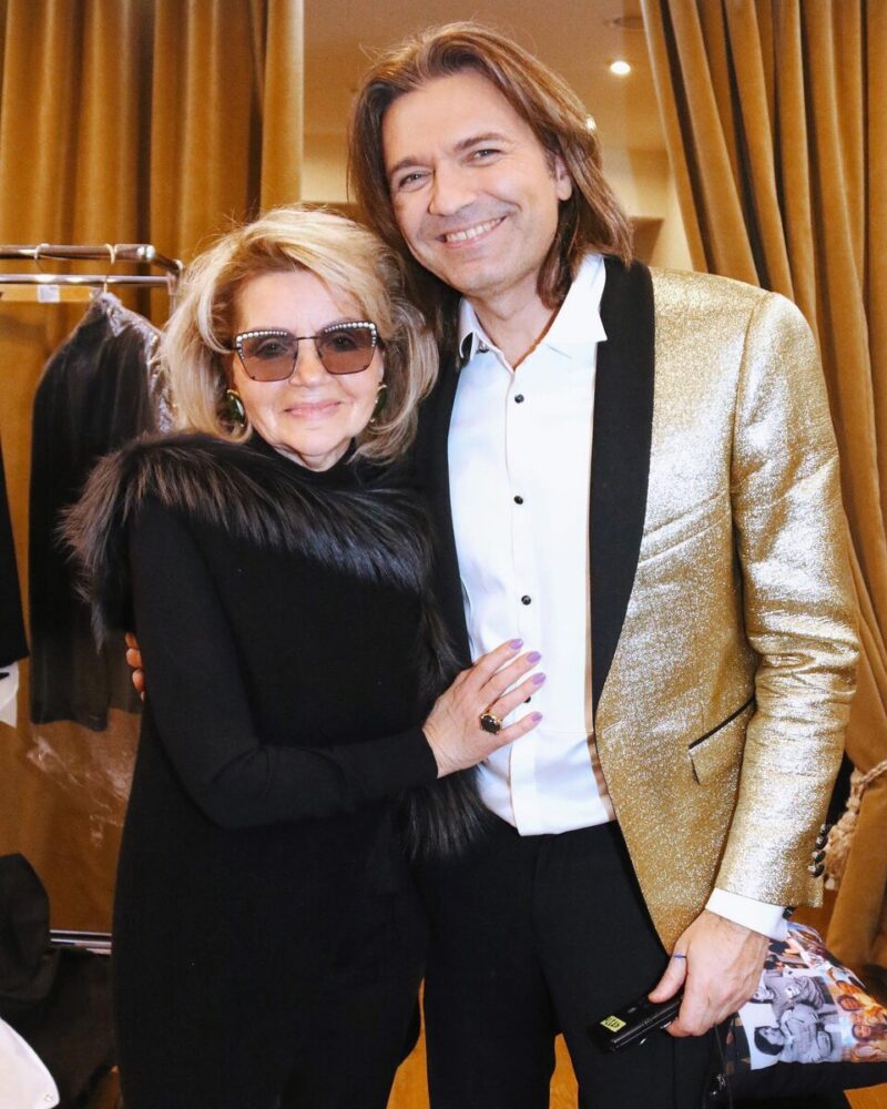 «Я ослеп, когда ее увидел»: почему звезда мюзик-холла Людмила Вьюнкова ушла в тень ради семьи Маликовых?