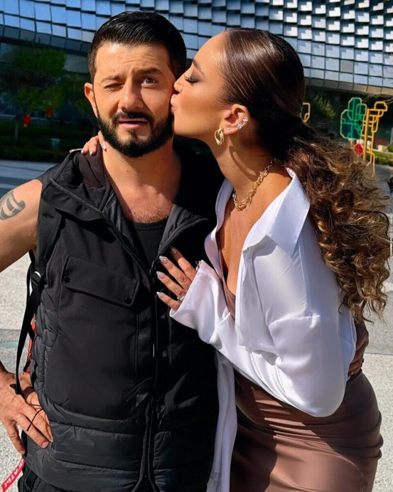 «Он не смог заставить смеяться свою семью»: почему после 18 лет брака распался брак 46-летнего Михаила Галустяна