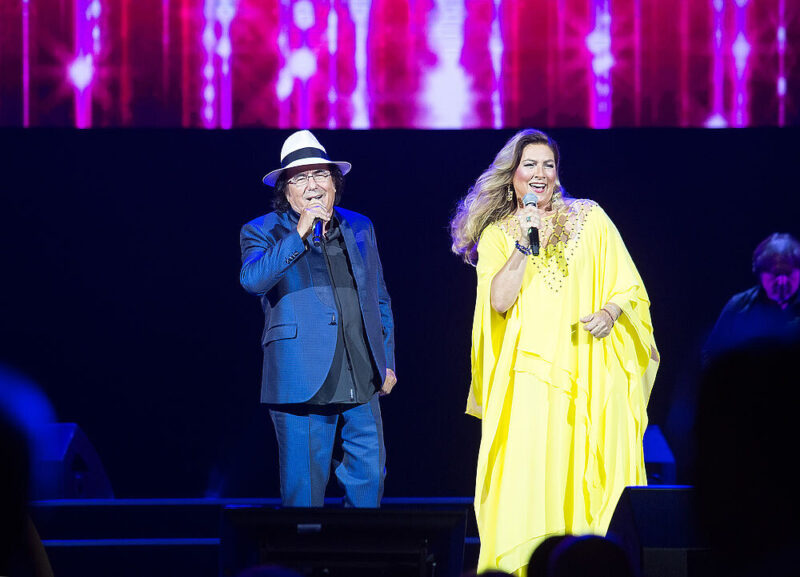 «Она казалась очень взрослой и уставшей»: загадочное исчезновение дочери и возвращение на сцену спустя 20 лет у Аль Бано и Ромины Пауэр