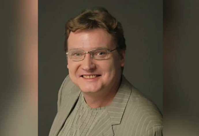 48-летний актёр женат 20 лет, но его тёща — «та самая Констанция»: как живёт Егор Бероев и другие звёзды с именитыми родственниками