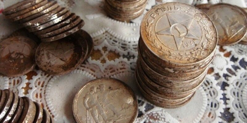Скупка старинных монет: что влияет на стоимость?
