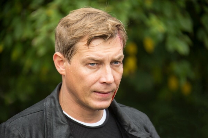 Свободное время Александр Бухаров проводит с семьей.