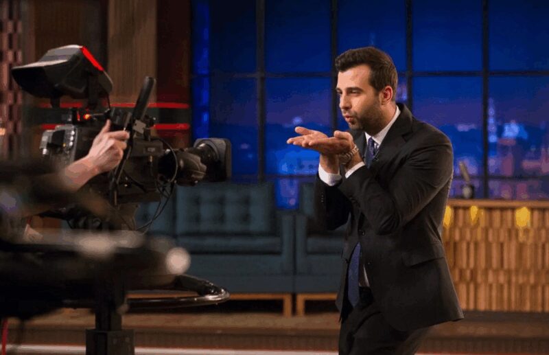 «Он очень одаренный человек»: вернется ли Иван Ургант на Первый канал после почти двухлетнего забвения?