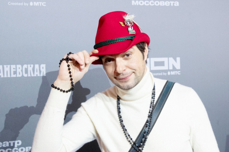 Портрет Павла Баршака, актера, который, несмотря на личные трудности, продолжает активно работать в театре и кино.