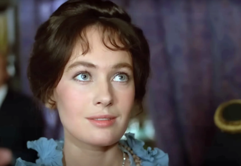 «Кухарочка из приличного дома»: как одна роль испортила карьеру 38-летней актрисы и почему режиссёр до сих пор не может забыть этот провал