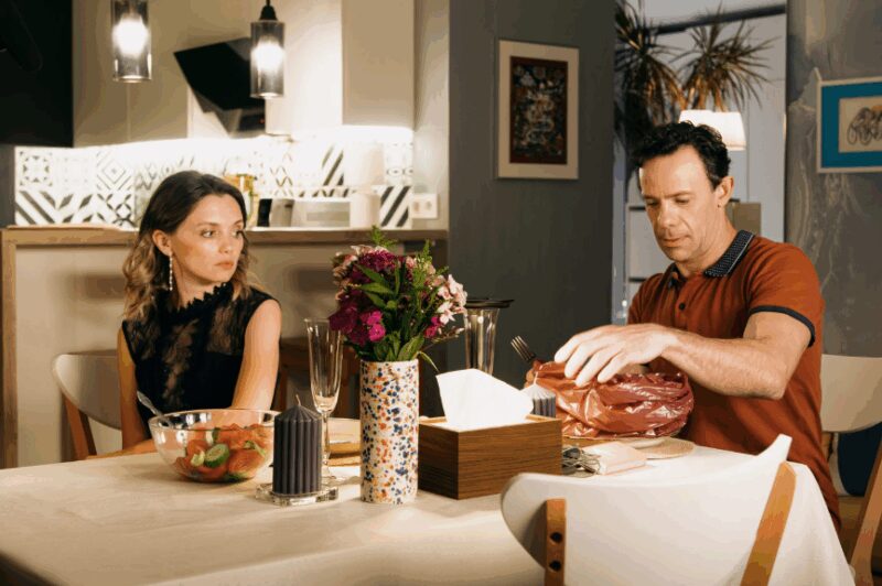 Артем Осипов на съемках новой комедии «Люба Управдом».