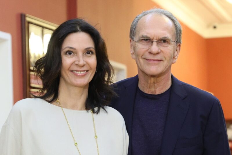 «Тот брак был ошибкой»: почему 67-летний Алексей Гуськов ушёл от первой жены, оставив дочь, но обрёл счастье с Лидией Вележевой