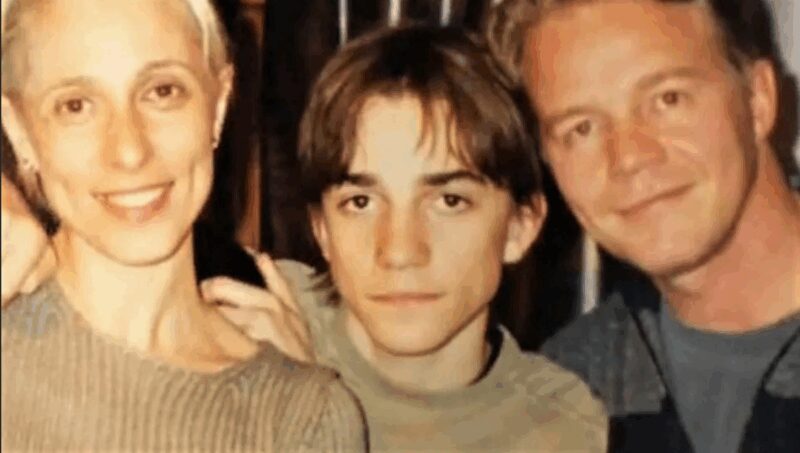 «Не из разряда номенклатурных бабушек»: как выглядит 38-летний сын Юлии Рутберг от Александра Кузнецова и его семья