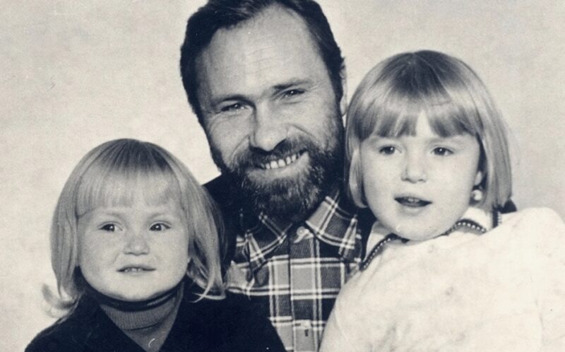 Маленькая Мария Шукшина с отцом Василием и сестрой