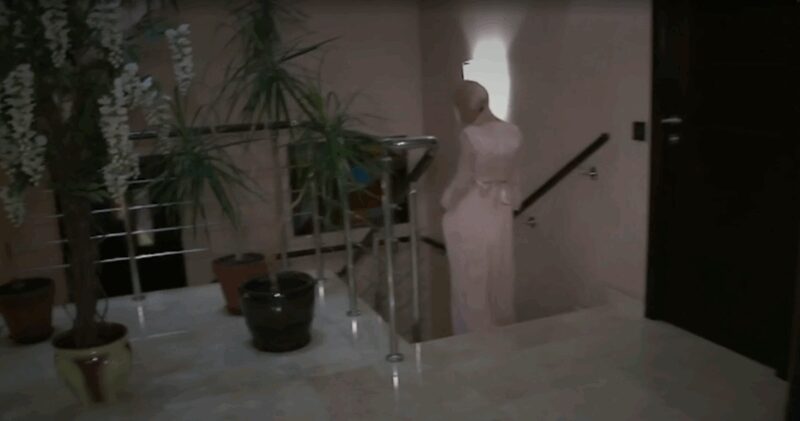 «Она чуть не лишилась всего»: как выглядит особняк Алены Кравец, в который она возвращалась дважды