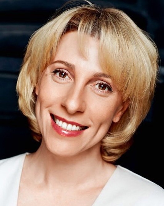 «Не из разряда номенклатурных бабушек»: как выглядит 38-летний сын Юлии Рутберг от Александра Кузнецова и его семья