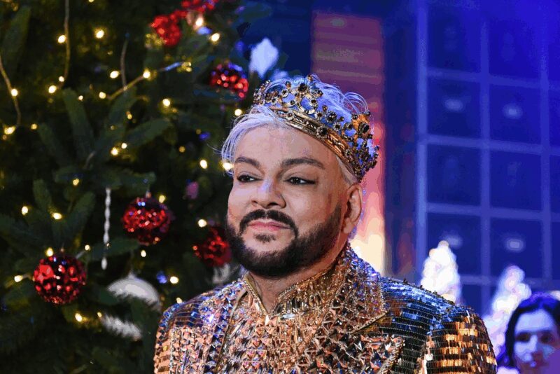 Григорий Лепс стал одним из самых востребованных артистов в предновогодний сезон.