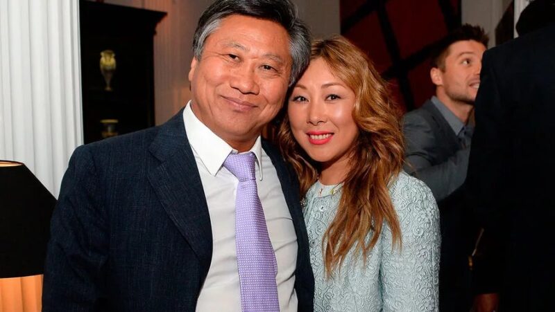 «Это про опыт, ошибки, слёзы и уроки»: как Анита Цой спустя 35 лет брака живёт с человеком, которого не любила