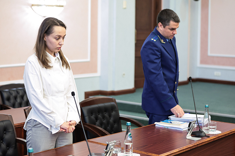 «Не смогла сдержать слёз»: молодая адвокатесса Ларисы Долиной проиграла суд и пережила публичное унижение. Как это отразилось на её карьере?