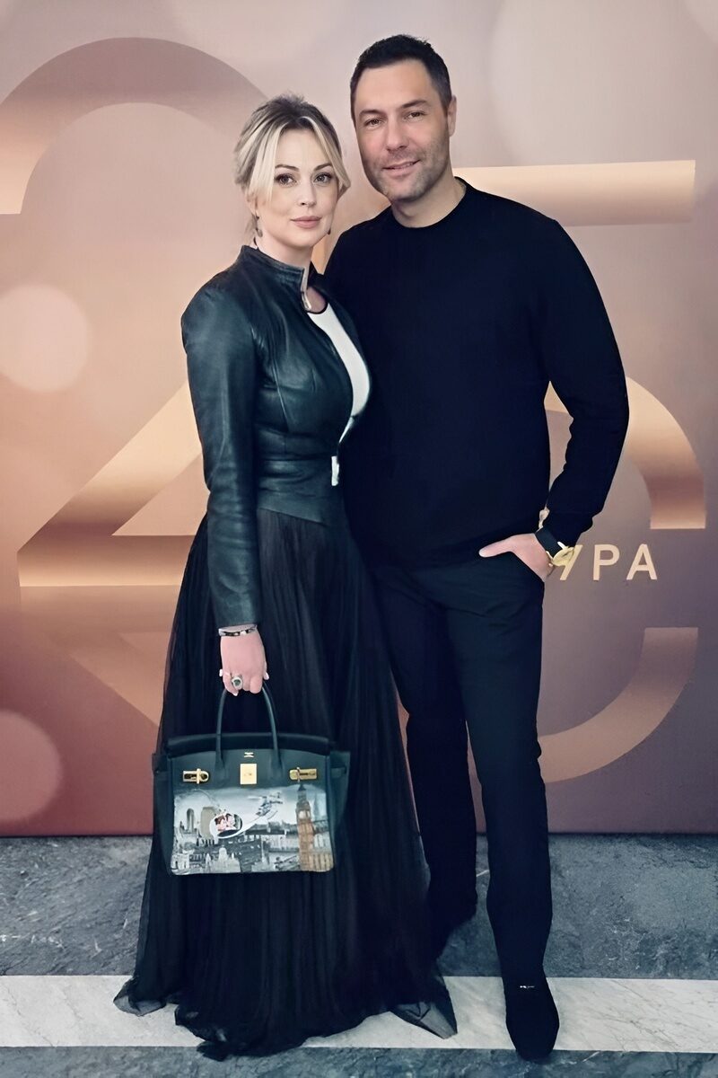 «Ему было невыносимо тяжело»: что скрывала жена Евгения Кунгурова, и как сложилась её жизнь после его ухода