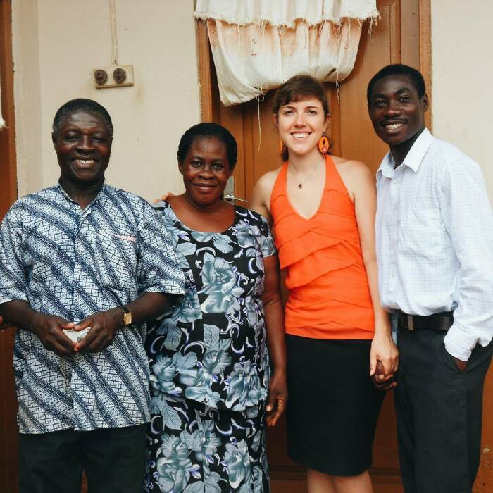 Наталья и Франк Сакадо с родителями Франка.