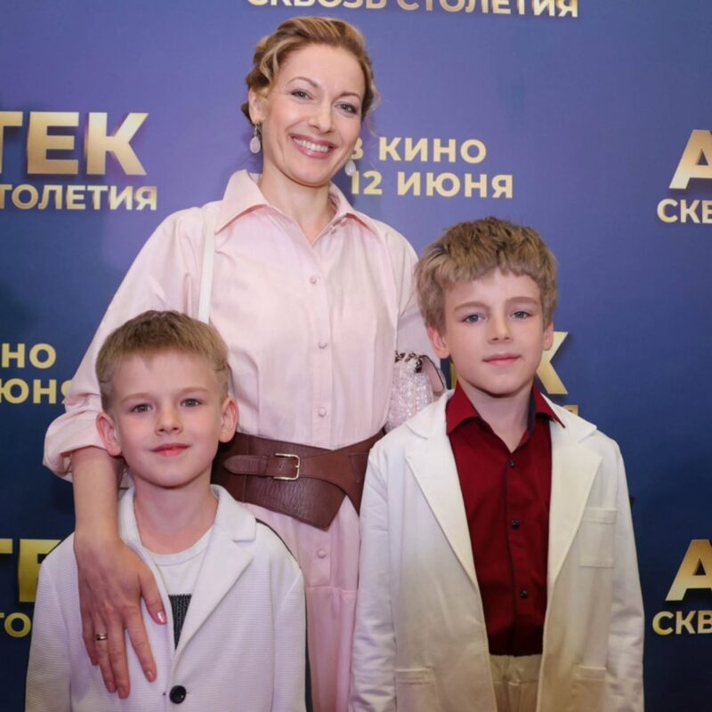 «Он был женат»: как дочь Ольги Красько, рожденная от женатого режиссера, покоряет кино под другим именем