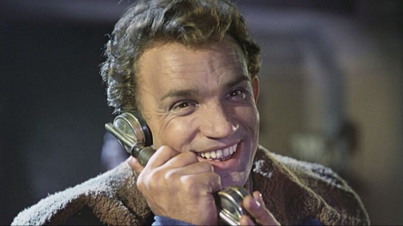 «Мне показалось, будто я умер»: почему Евгений Урбанский не дожил до рождения дочери всего 3 месяца