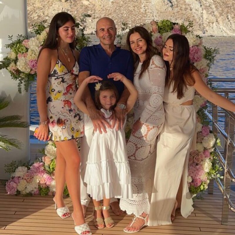 «Ты — ничтожество!»: как слова бывшей жены сделали Игоря Крутого звездой, а её обрекли на забвение