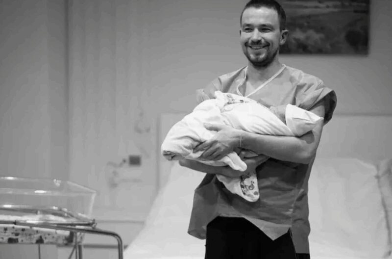 Тайны отцовства: 42-летний Тимати, 43-летний Ткаченко и 64-летний Гинзбург — «Кто скрывает мать своих детей?»