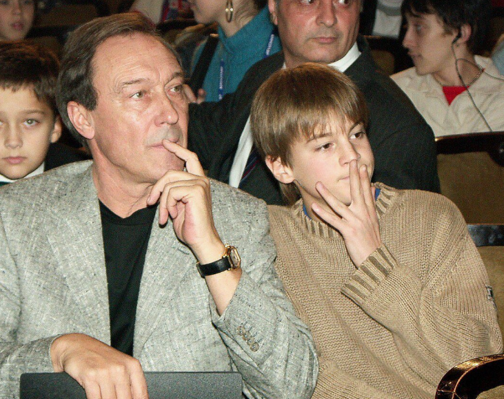 Знаменитый дед и внук: Олег и Иван Янковские.