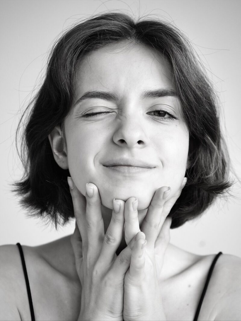 «Он был женат»: как дочь Ольги Красько, рожденная от женатого режиссера, покоряет кино под другим именем