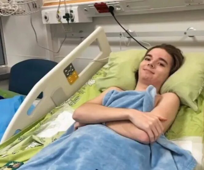 Фома Баршак, 16-летний сын актера, борющийся с тяжелым недугом, который лишил его возможности двигаться.