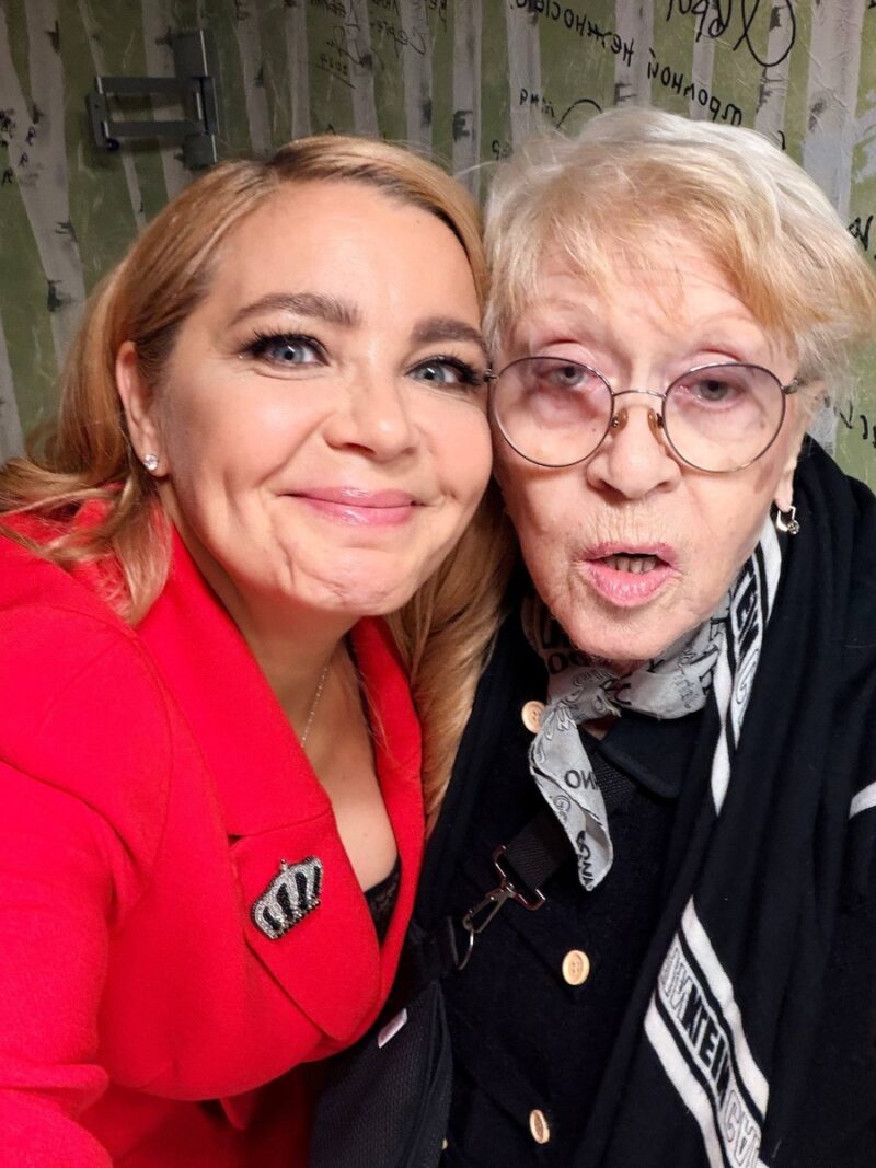 «Какое счастье!»: Ирина Пегова прикоснулась к великой Алисе Фрейндлих