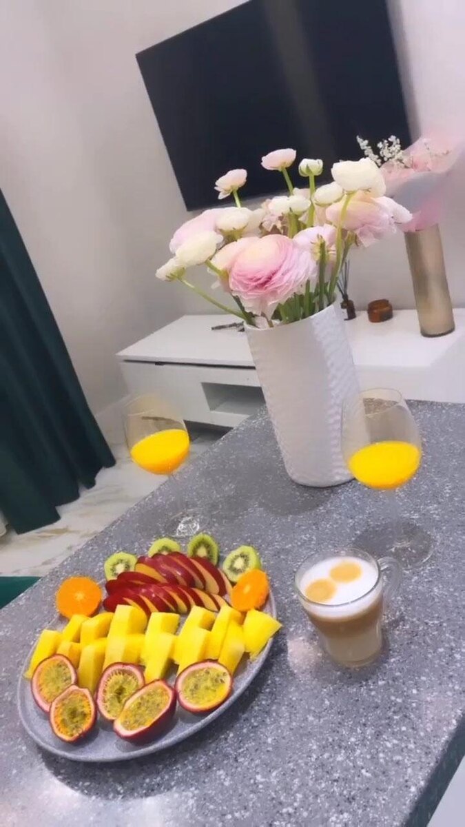 «Вкус далеко не идеален!»: как выглядит дом Павла Прилучного и Зепюр Брутян, где они прячутся от камер