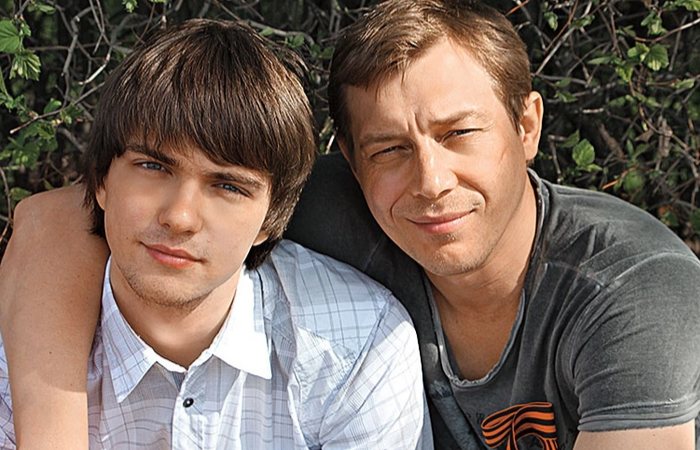 Александр Бухаров с сыном.