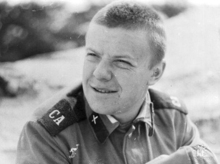 Из-за службы вуз Сергей окончил только в 1988-м