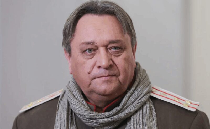 «Он младше на 24 года!»: как складывается жизнь детей знаменитых актёров, которых знают лишь единицы