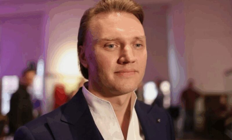 «Она никогда его не признавала»: как наследники звёзд паразитируют на славе родителей, превращая их жизнь в ад