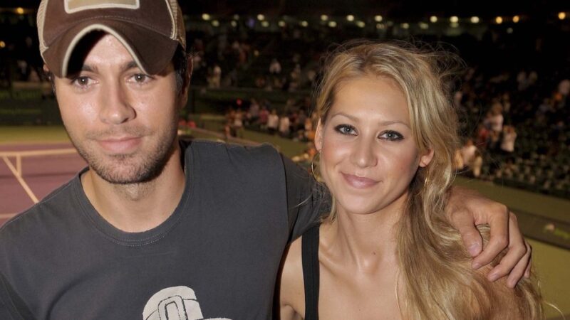 «С ним спокойно»: как выглядит семья Анны Курниковой и Энрике Иглесиаса, которые 20 лет живут без штампа в паспорте